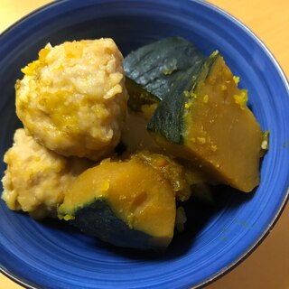 ホクホクかぼちゃと鶏団子の煮物